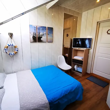 Meridian Studio With Sauna شقة
