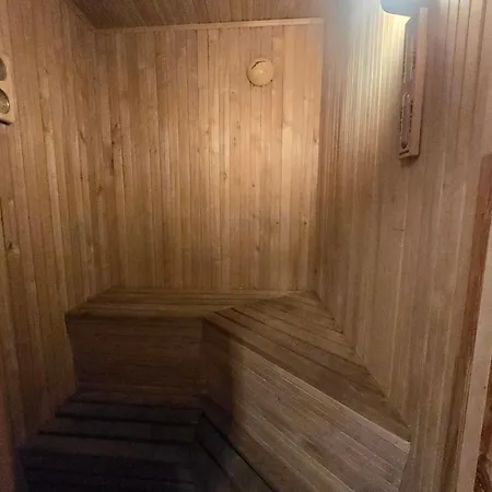 Meridian Studio With Sauna شقة كلابيدا